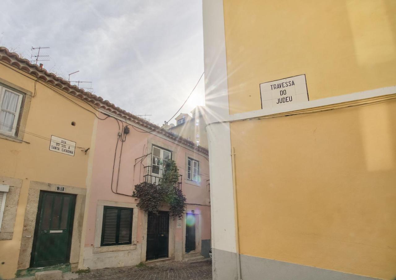 Appartement Unique and Stylish Flat in Historic Lisboa Extérieur photo